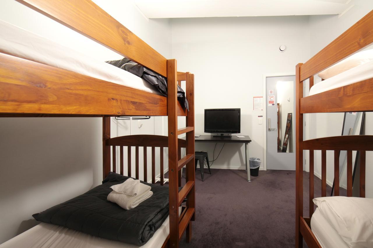 Laneway Backpackers Hostel Wellington Exterior photo