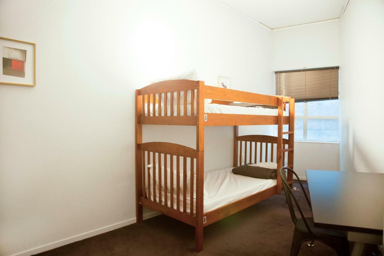 Laneway Backpackers Hostel Wellington Exterior photo